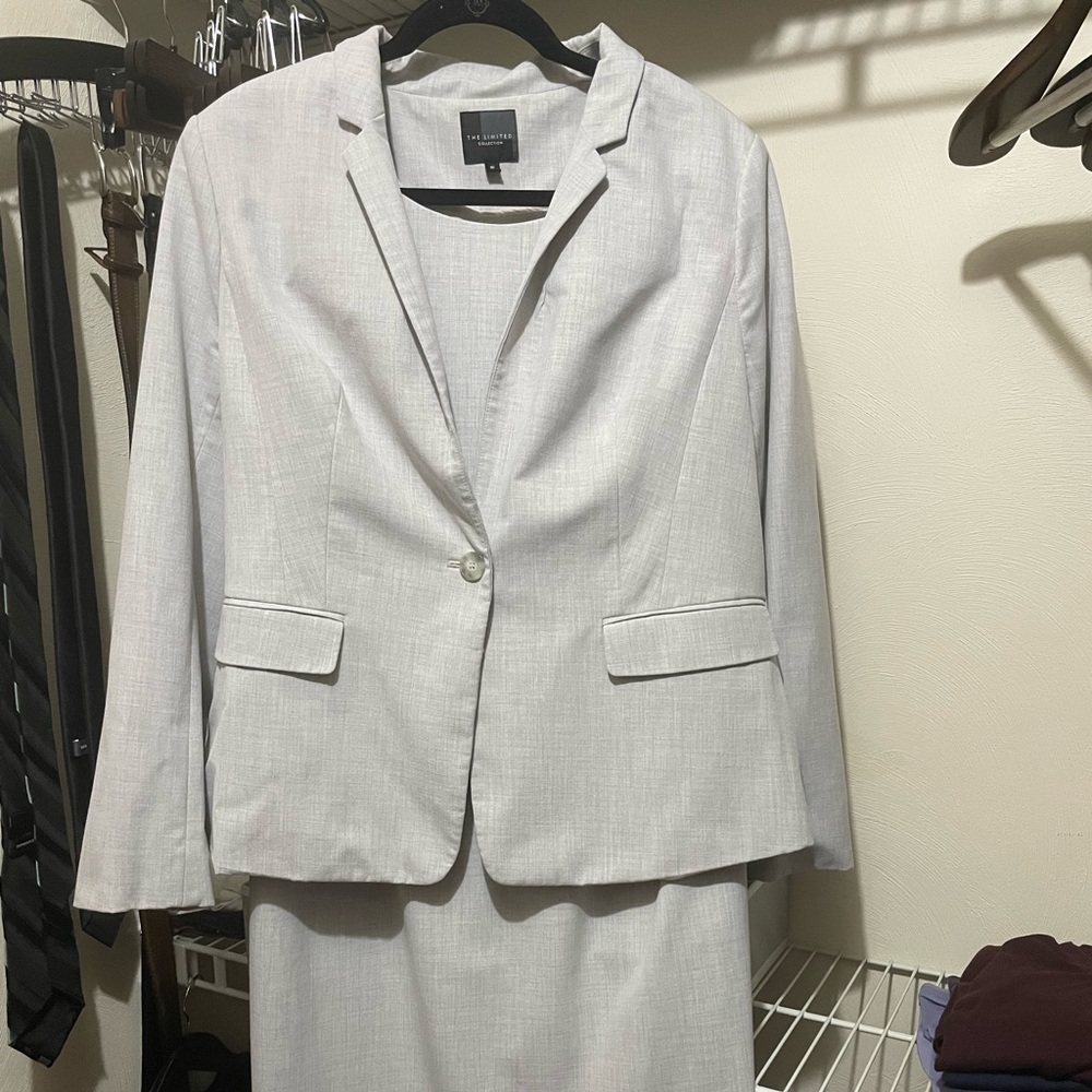Relisted: The Limited light grey suit jacket size 16. Dress sold separately.